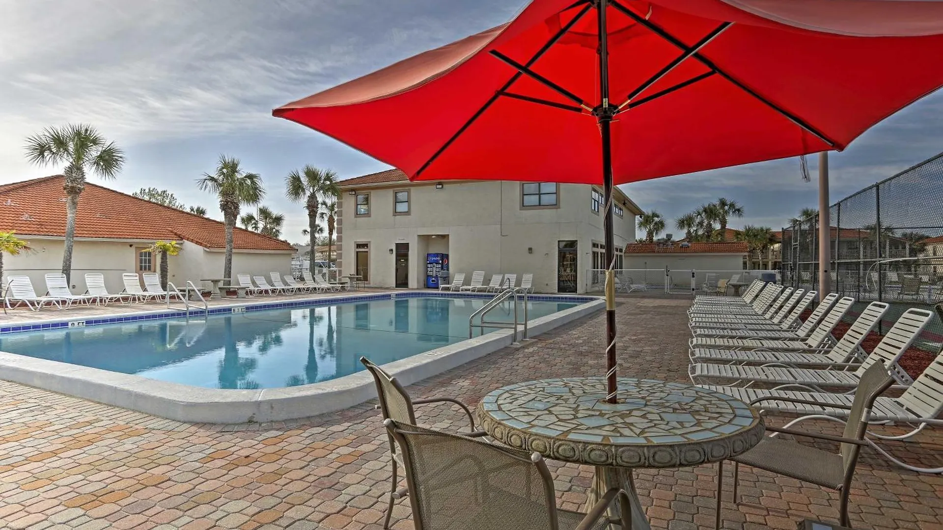 Pcb Condo With Patio And Resort Perks Walk To Beach! パナマシティービーチ
